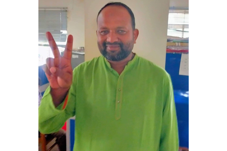 ডুমুরিয়ার উচ্চ বিদ্যালয়ের ম্যানেজিং কমিটির সভাপতি নির্বাচিত ইমরান হোসেন