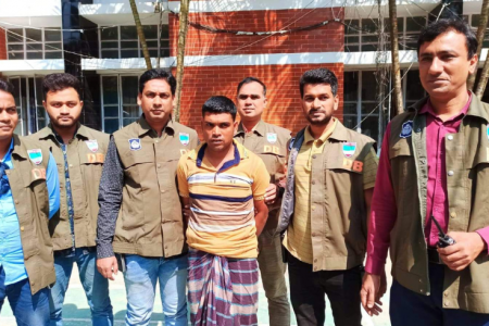 আদালত চত্বর থেকে হাতকড়া ভেঙে পালানো ১৪ মামলার আসামী গ্রেফতার