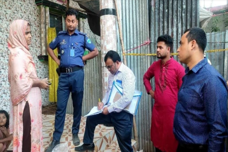 লোহাগাড়ায় ভুয়া মহিলা ডাক্তারকে ৫০ হাজার টাকা জরিমানা করলো পুলিশ