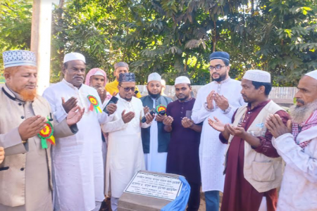 চুনতি হাদুর পাহাড়শাহ জব্বারিয়া মসজিদের সংস্কার কাজের শুভ উদ্বোধন