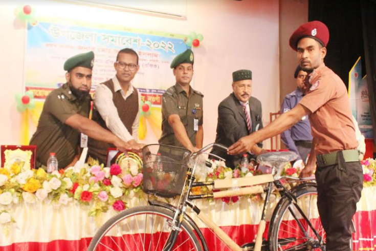 নওগাঁয় সদর উপজেলা আনসার ও ভিডিপি সমাবেশ অনুষ্ঠিত