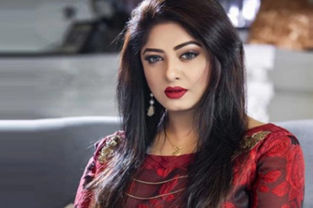 শপথ নিয়েই দুবাই গেলেন মৌসুমী