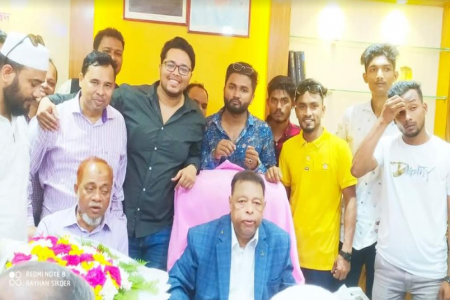 জনসাধারণের দোয়ায় ফিরে এলেন চেয়ারম্যান জিয়াউল হক চৌধুরী বাবুল