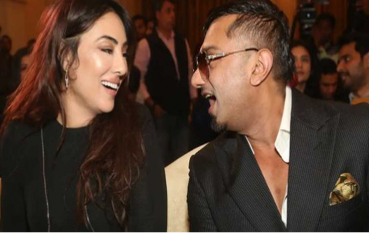 এই সুন্দরীর প্রেমে পড়েছেন হানি সিং!