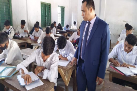 লোহাগাড়া ইউএনও’র ব্যতিক্রমী উদ্যোগ “ইউসেট” মূল্যায়ন পরীক্ষা