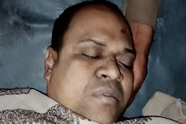 মদনে ছুরির আঘাতে রহস্যজনক মুদি ব্যবসায়ী নিহত 