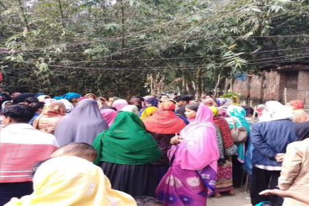 ট্রেনের ধাক্কায় প্রাণ গেল গৃহবধূর