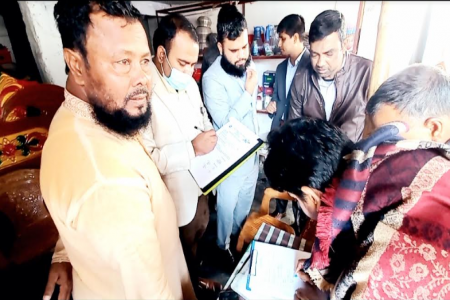 আলমডাঙ্গা বাজারে মোবাইল কোর্টের অভিযানে ২টি প্রতিষ্ঠানকে জরিমানা 
