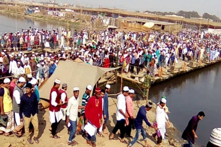 তুরাগতীরে হাজারো মুসল্লির ঢল, ইজতেমা শুরু কাল