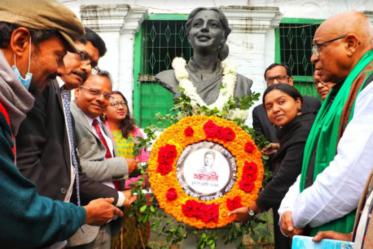 মহানায়িকা সুচিত্রা সেনের নবম প্রয়াণ দিবস পালিত