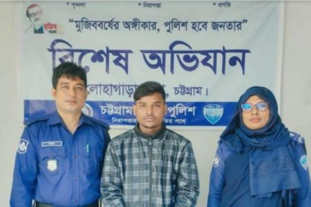 লোহাগাড়ায় ১০ হাজার ইয়াবাসহ যুবক আটক