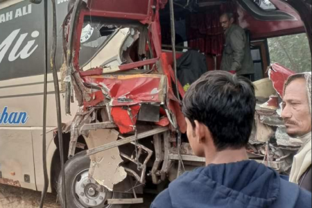 চুনতিতে বাস-ট্রাক সংঘর্ষে নিহত ১