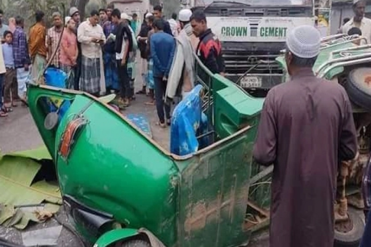 চাঁদপুরে বাস-সিএনজি মুখোমুখি সংঘর্ষে নিহত ৩