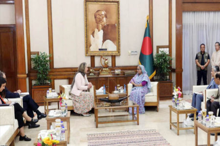 প্রধানমন্ত্রীর সঙ্গে বৃটিশ ইন্দো-প্যাসিফিক মন্ত্রীর সাক্ষাৎ