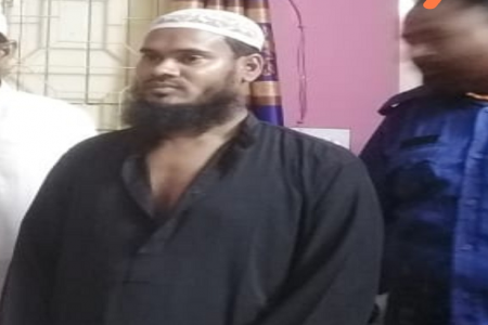 শ্যামনগরে মাদ্রাসার ছাত্রকে বলাৎকারের অভিযোগে হাফেজ আটক