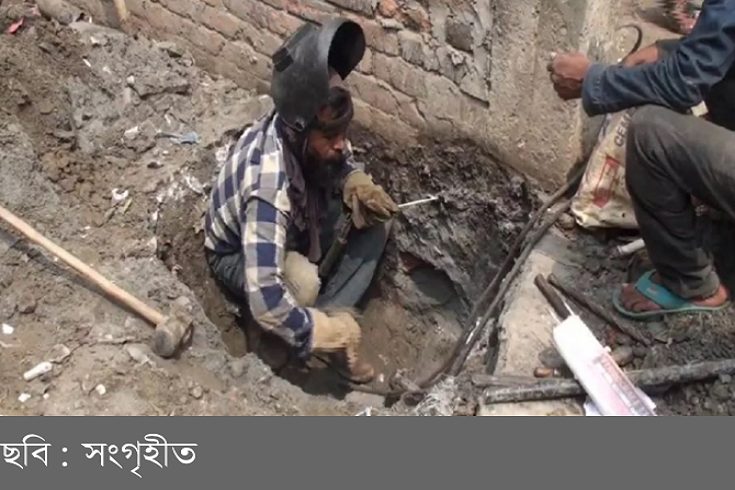 অবৈধ গ্যাস লাইন বিছিন্ন করা তিতাস এর অভিযান
