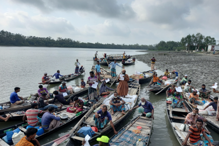 সুন্দরবনে আজ থেকে মধু আহরণ মৌসুম শুরু 