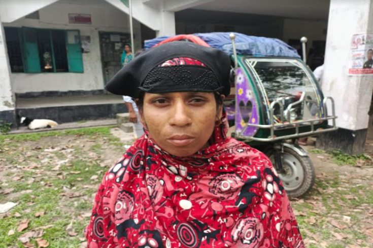 ফরিদপুরের সালথায় চার মাস ধরে ভিজিডির চাল পাচ্ছে না খুশিলা বেগম