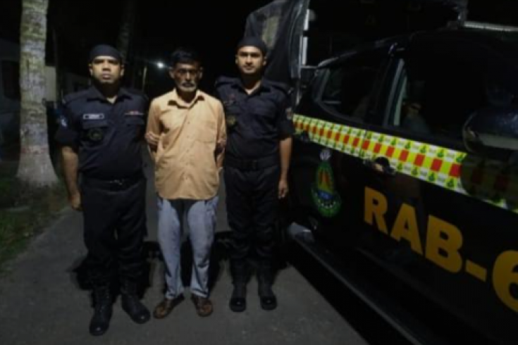 সাতক্ষীরায় ফাঁকা বাড়িতে পুত্রবধূকে ধর্ষণ আটক শ্বশুর 