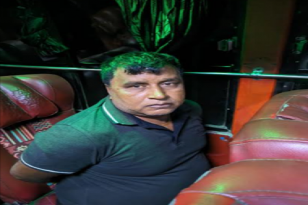 বদলগাছীতে ১৬কেজি গাঁজাসহ মাদক ব্যবসায়ী আটক