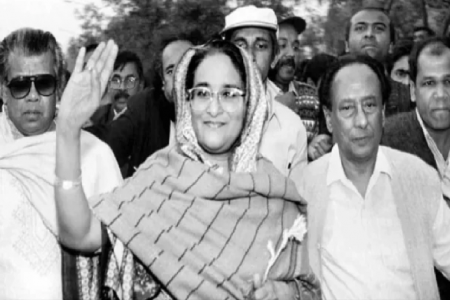 শেখ হাসিনার স্বদেশ প্রত্যাবর্তন দিবস আজ