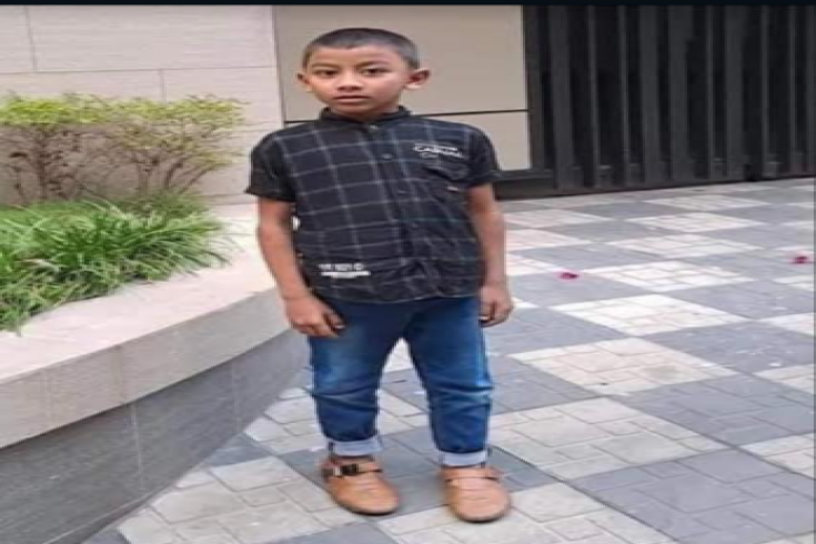 নিখোজের সাড়ে ১৬ ঘণ্টা পর নানার বাড়ির পুকুর থেকে  শিশুর মরদেহ উদ্ধার