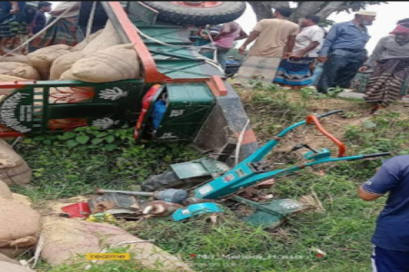 নওগাঁর বদলগাছীতে ধান বোঝাই ট্রলি উল্টে চালক নিহত