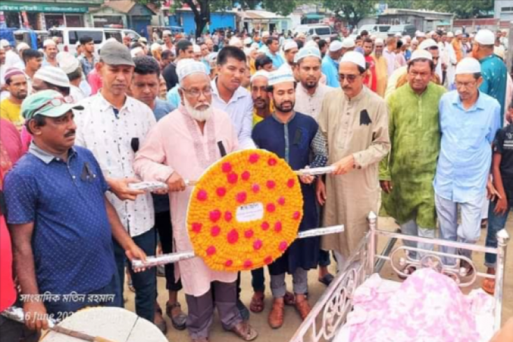 বকশীগঞ্জে সন্ত্রাসীদের হামলায় নিহত সাংবাদিক নাদিমের দাফন সম্পন্ন