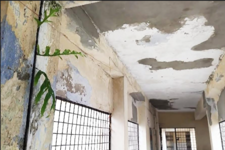 জীবননগর হাসপাতালের সংস্কার কাজে ব্যাপক অনিয়ম 