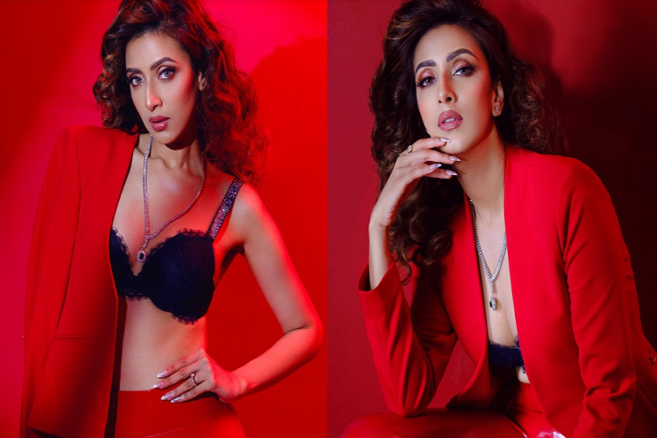 অন্যরকম ছবিতে দেখা দিলেন মিম