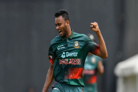 শরিফুলের জোড়া আঘাত, চাপে আফগানরা