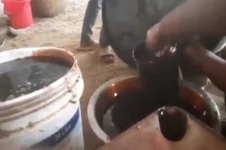 দর্শনা কেরু চিনিকলে চুরি , ৩ চালককে নোটিশ