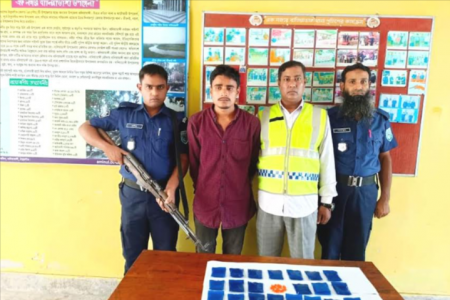 ঠাকুরগাঁওয়ে ৩৭৫৫ পিস ইয়াবাসহ মাদক ব্যবসায়ী গ্রেপ্তার 