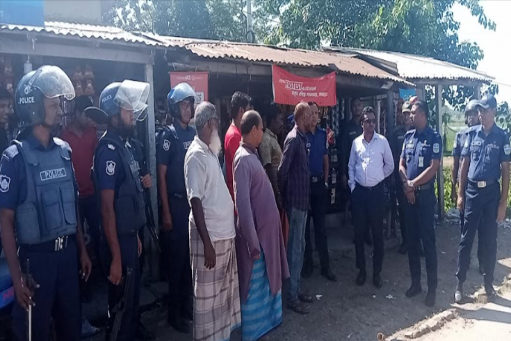 নাশকতা ঠেকাতে মদন পুলিশের বিশেষ টহল