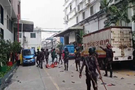 শ্রমিক অসন্তোষের জেরে গাজীপুরে অর্ধশত কারখানা বন্ধ