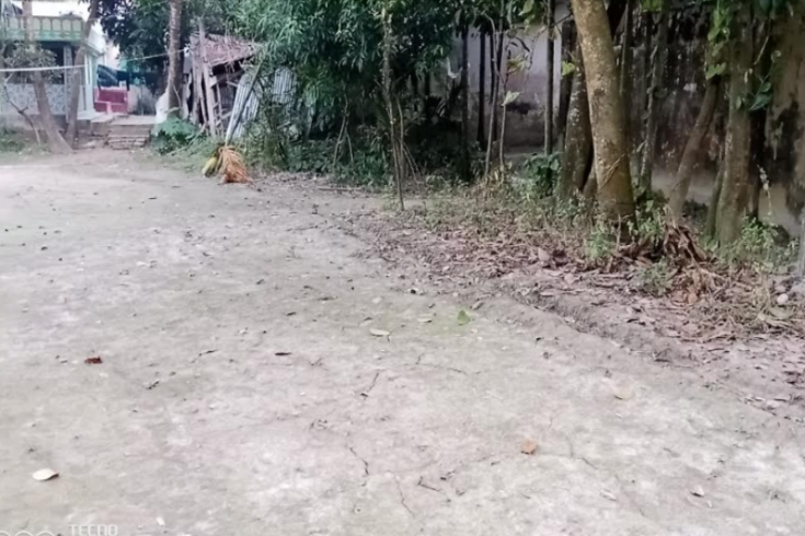 খাশ জমি ভূমিহীন বন্দোবস্তদের না দেওয়ার অভিযোগ