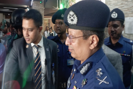 সংসদ নির্বাচনে কোনো থ্রেট দেখছি না : আইজিপি
