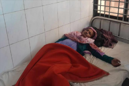 লালমনিরহাটে সম্পত্তির জন্য মাকে পেটাল মেয়েরা