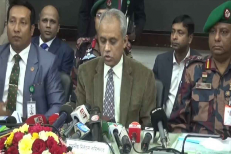 নির্বাচন নিয়ে বহির্বিশ্বের কোনো চাপ নেই: ইসি আলমগীর