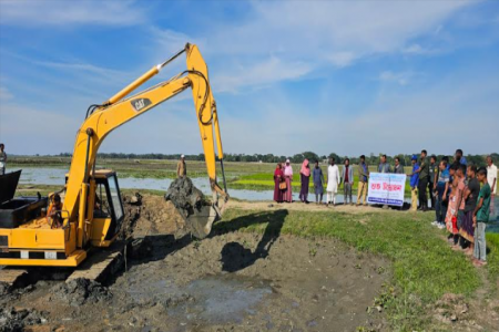 মদনে ফসল রক্ষার বাঁধের কাজ শুরু 