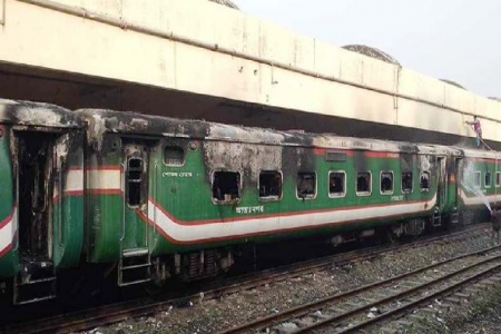 ট্রেনে আগুন দেয়ার ঘটনায় আটক ৯
