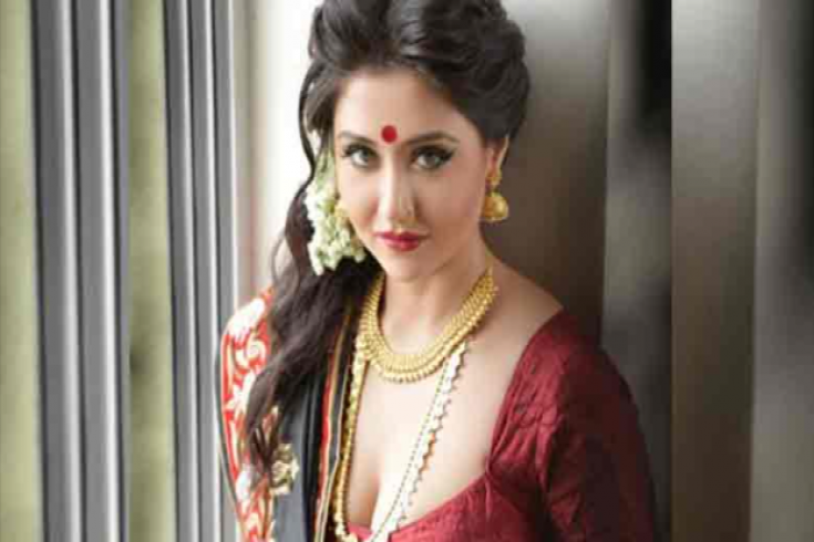 এ বছর ভেবেছি সিগারেট খাব না: স্বস্তিকা 