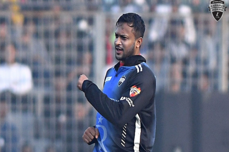 ম্যাচ হারের পর দুঃসংবাদ দিলেন সাকিব