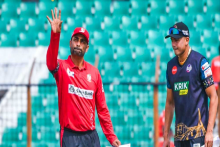 টস জিতে ব্যাটিংয়ে বরিশাল