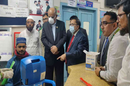কক্সবাজারে দুই হাসপাতালে ঝটিকা অভিযানে স্বাস্থ্যমন্ত্রী