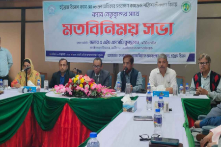‘তিনশ এমপির ১৯৯ জনই ব্যবসায়ী বলে প্রতিবাদ নেই’