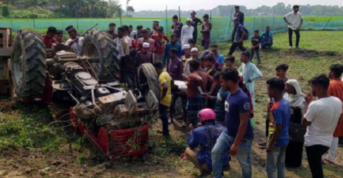 ব্রাহ্মণবাড়িয়ায় ট্রাক্টর উল্টে খাদে, নিহত ২  