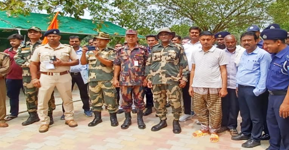 পাঁচ বছর পর নিজ দেশে ফিরল দিপক