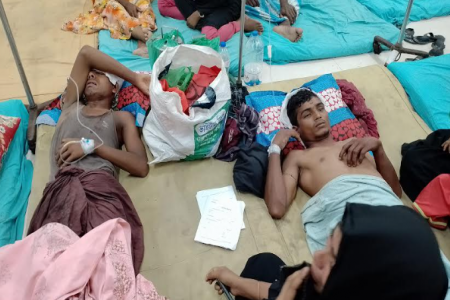 ড্র সমিতির টাকা না দিতে কোদাইল্ল্যা গোষ্ঠীর উপর কিরিচ হামলা