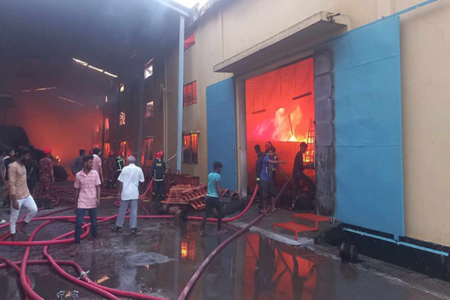 খুলনায় পাটকলে আগুন, নিয়ন্ত্রণে ৮ ইউনিট